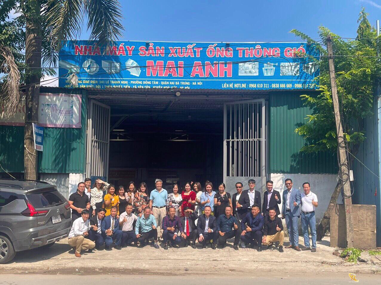 Hội Doanh nhân họ Trần Thủ đô thăm quan Nhà máy sản xuất ống gió Mai Anh